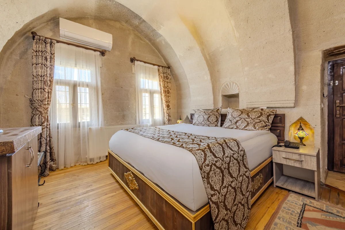 118 Junior Mağara Odası