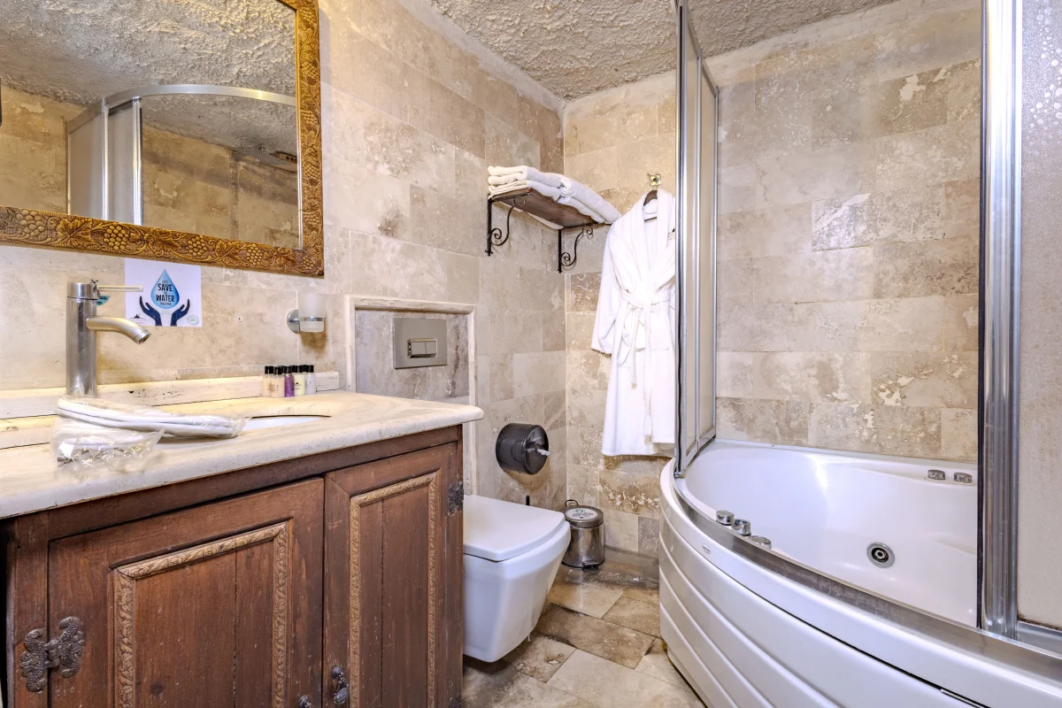 118 Junior Mağara Odası