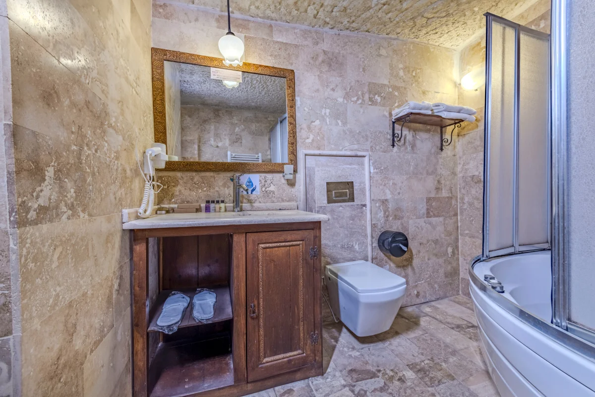 112 Deluxe Mağara Odası